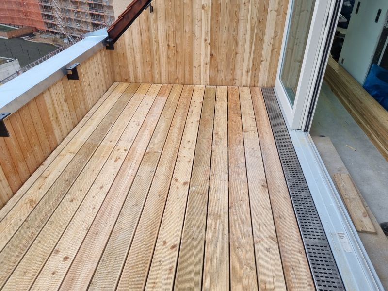 Holzbau im Außenbereich – Projektaufnahme 19 der Zimmerei Wiegandt in Leipzig