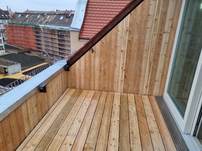 Holzbau im Außenbereich – Projektaufnahme 21 der Zimmerei Wiegandt in Leipzig