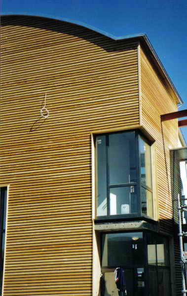 Holzbau im Außenbereich – Projektaufnahme 45 der Zimmerei Wiegandt in Leipzig